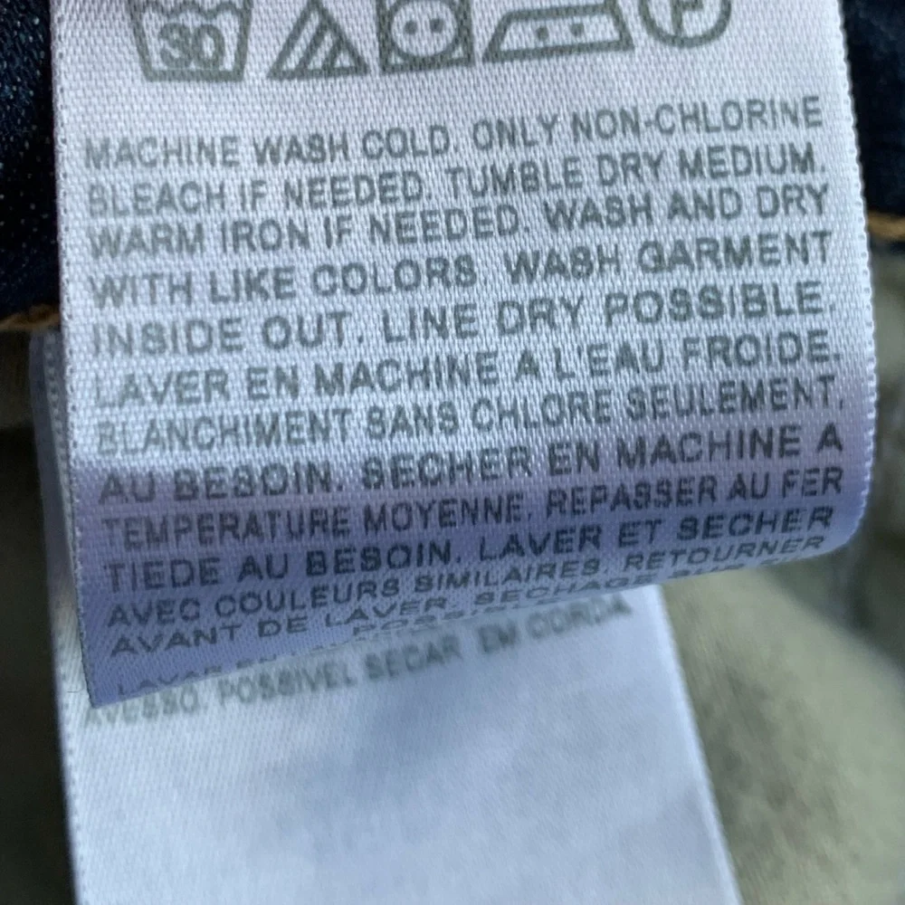 Levis waist rise